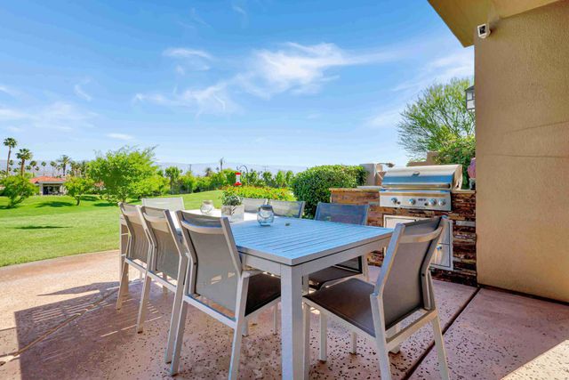 148 White Horse Trail, Palm Desert, CA 92211