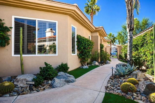 148 White Horse Trail, Palm Desert, CA 92211