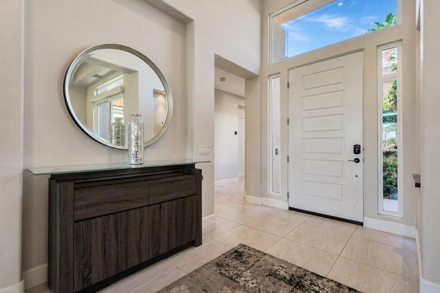 148 White Horse Trail, Palm Desert, CA 92211