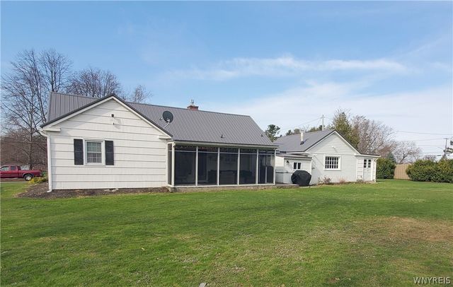 6097 Eckhardt Road, Hamburg, NY 14085