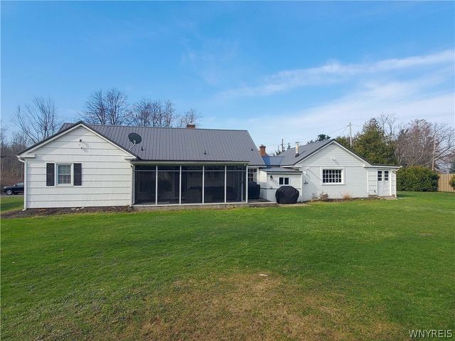 6097 Eckhardt Road, Hamburg, NY 14085