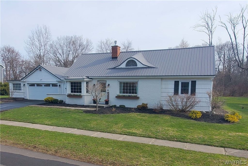 6097 Eckhardt Road, Hamburg, NY 14085