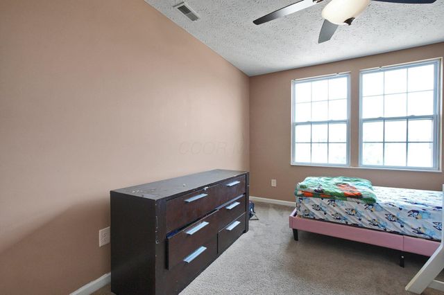 4321 Coble Glen Lane, Canal Winchester, OH 43110