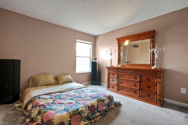 4321 Coble Glen Lane, Canal Winchester, OH 43110