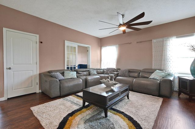 4321 Coble Glen Lane, Canal Winchester, OH 43110