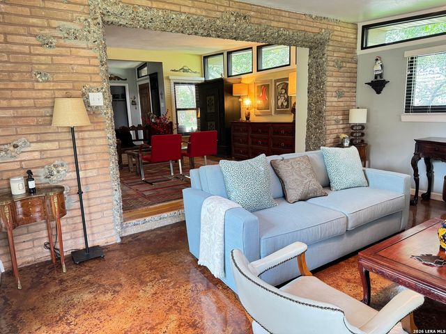 410 Laramie, San Antonio, TX 78209