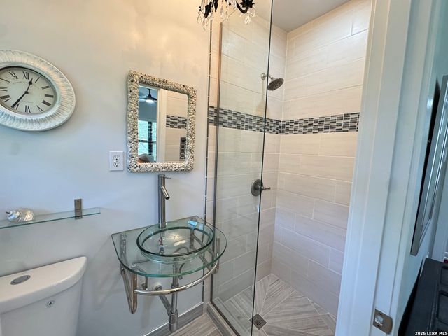 410 Laramie, San Antonio, TX 78209