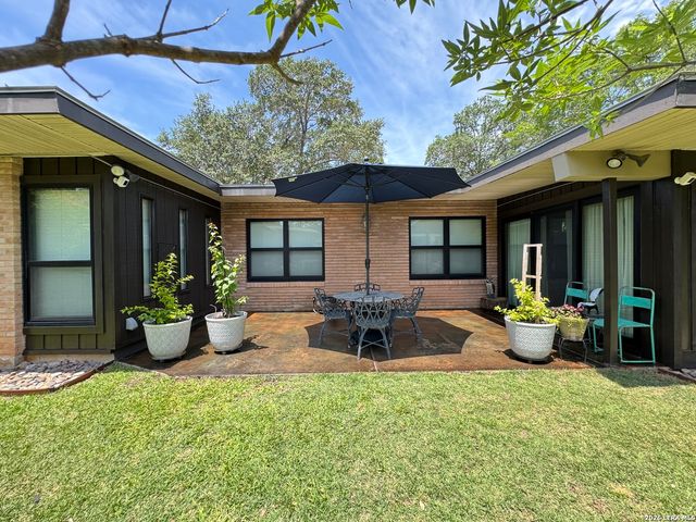 410 Laramie, San Antonio, TX 78209