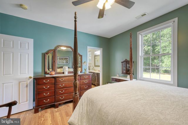 130 JOHNSON HOLLOW RD, Louisa, VA 23093