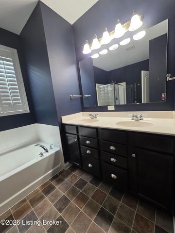 12510 Deer Lake Ln, Louisville, KY 40299
