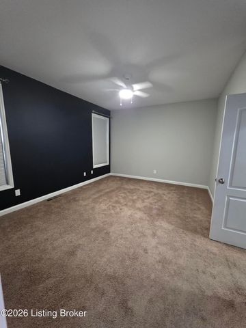 12510 Deer Lake Ln, Louisville, KY 40299