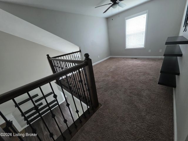 12510 Deer Lake Ln, Louisville, KY 40299