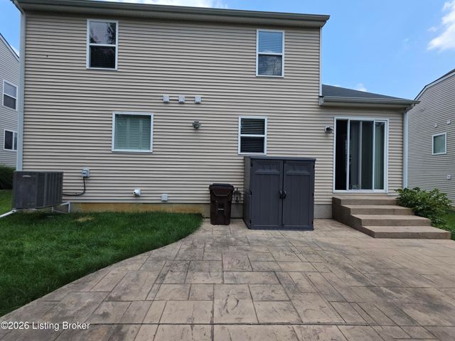 12510 Deer Lake Ln, Louisville, KY 40299