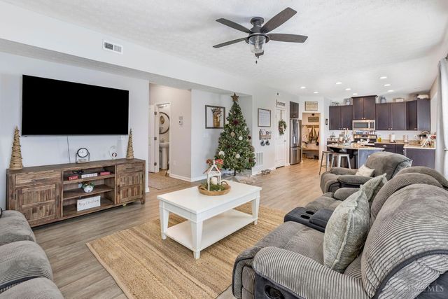 1608 Tunis Drive, Harrison, OH 45030