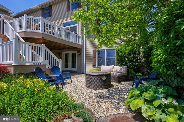 42 TIMBERLINE DR, Wyomissing, PA 19610