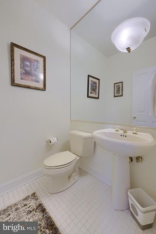 42 TIMBERLINE DR, Wyomissing, PA 19610
