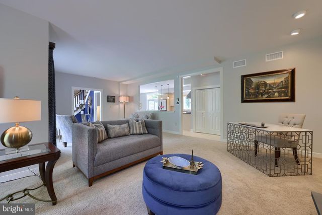 42 TIMBERLINE DR, Wyomissing, PA 19610
