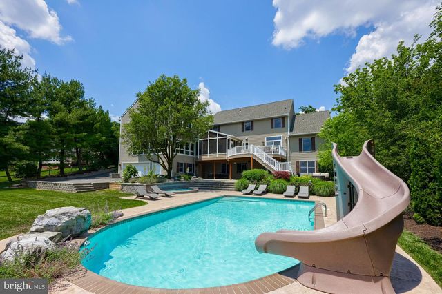 42 TIMBERLINE DR, Wyomissing, PA 19610
