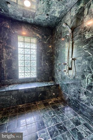42 TIMBERLINE DR, Wyomissing, PA 19610