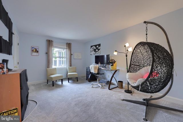 42 TIMBERLINE DR, Wyomissing, PA 19610