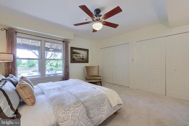 42 TIMBERLINE DR, Wyomissing, PA 19610