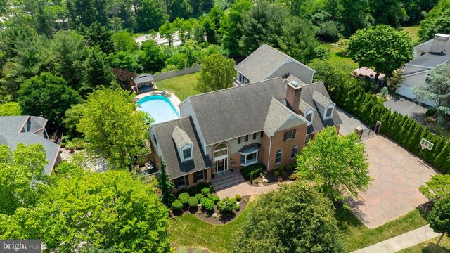 42 TIMBERLINE DR, Wyomissing, PA 19610