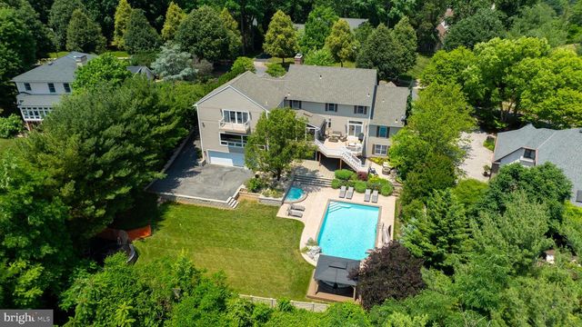 42 TIMBERLINE DR, Wyomissing, PA 19610