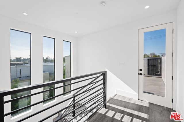 1613 S Wooster Street, Los Angeles, CA 90035