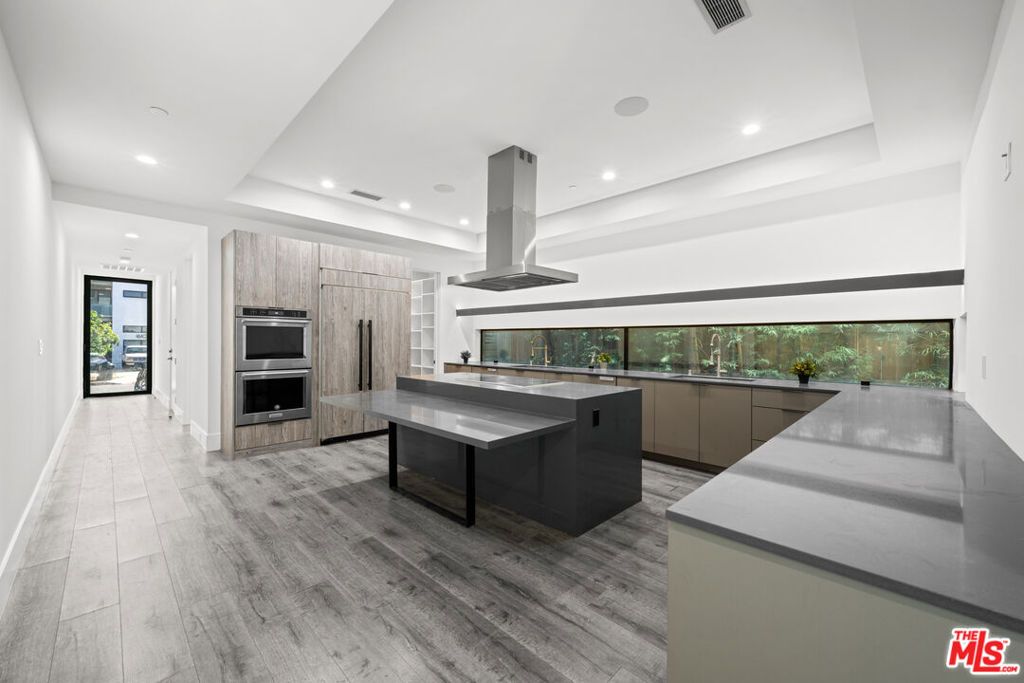 1613 S Wooster Street, Los Angeles, CA 90035