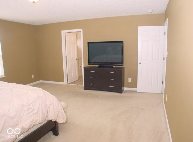16910 Brigg Court, Westfield, IN 46074