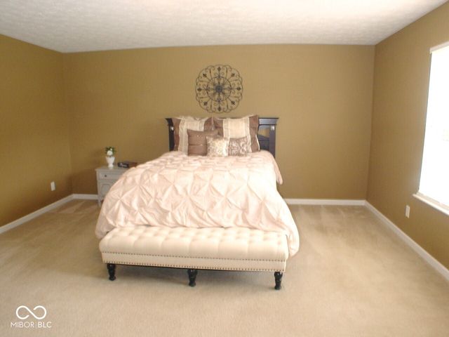 16910 Brigg Court, Westfield, IN 46074