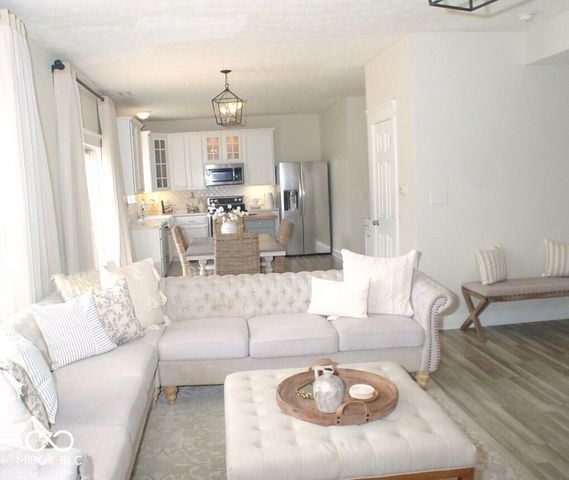 16910 Brigg Court, Westfield, IN 46074