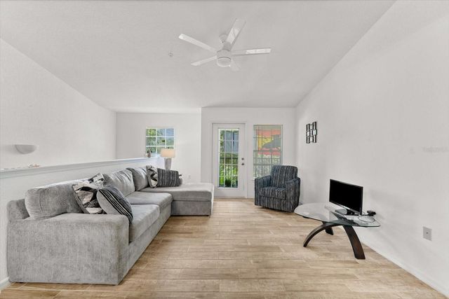 8933 MANOR LOOP 204, Lakewood Ranch, FL 34202