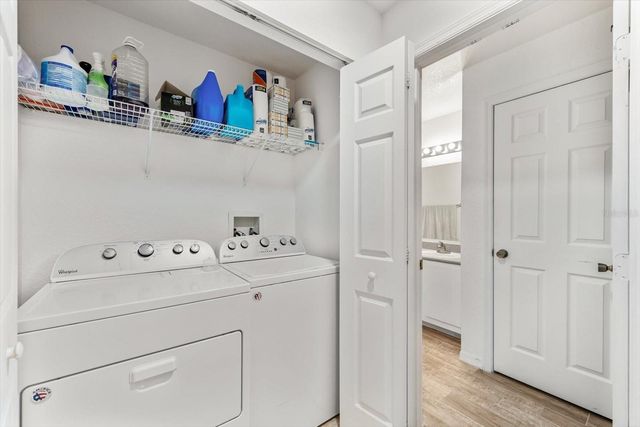 8933 MANOR LOOP 204, Lakewood Ranch, FL 34202