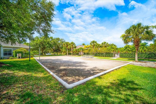 8933 MANOR LOOP 204, Lakewood Ranch, FL 34202