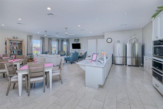 25292 E LENOX CIRCLE, Punta Gorda, FL 33950