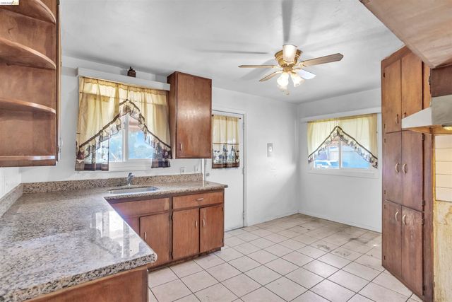 142 S 42nd Street, Richmond, CA 94804