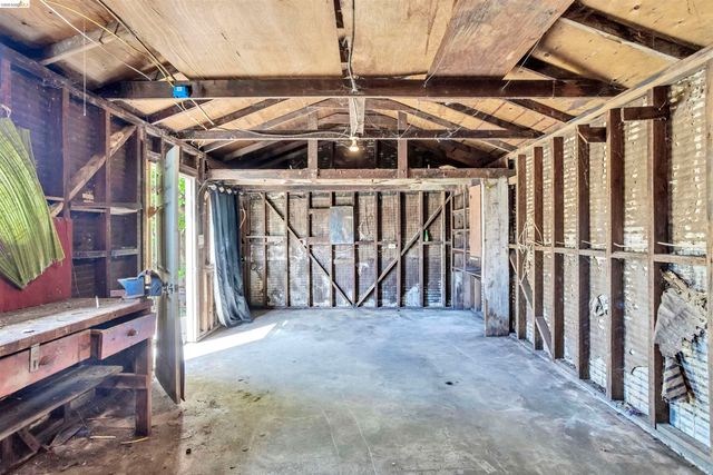 142 S 42nd Street, Richmond, CA 94804