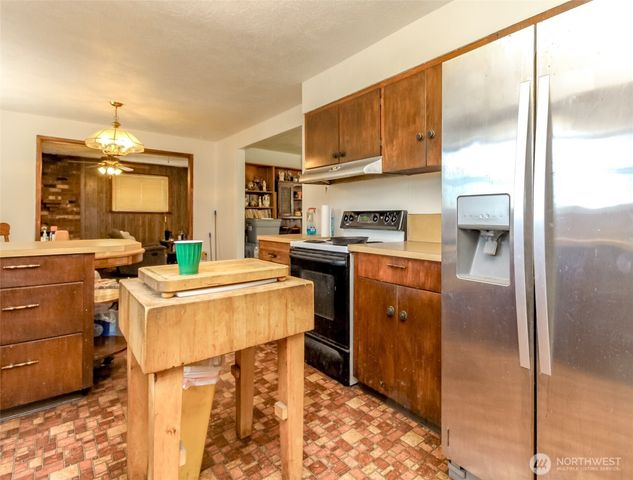 7130 Bentley Road E, Puyallup, WA 98371