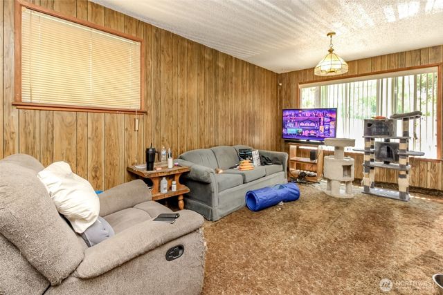 7130 Bentley Road E, Puyallup, WA 98371