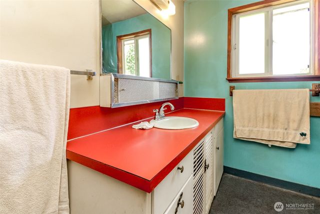 7130 Bentley Road E, Puyallup, WA 98371