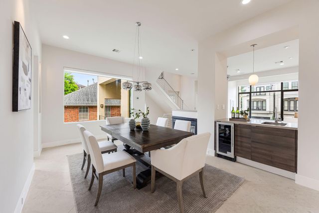 1942 W Clay Street, Houston, TX 77019