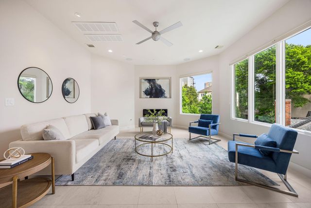 1942 W Clay Street, Houston, TX 77019