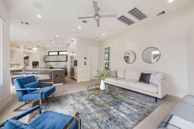 1942 W Clay Street, Houston, TX 77019