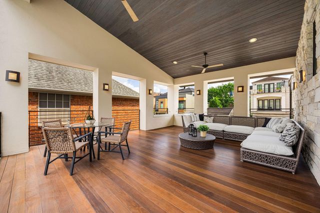 1942 W Clay Street, Houston, TX 77019