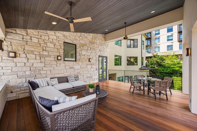 1942 W Clay Street, Houston, TX 77019