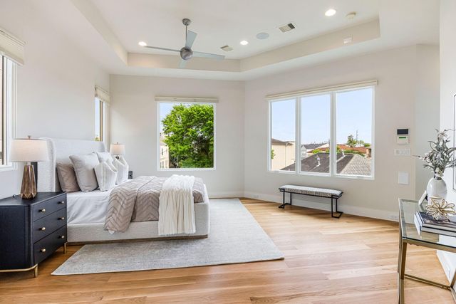 1942 W Clay Street, Houston, TX 77019