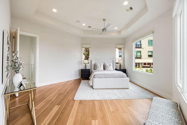 1942 W Clay Street, Houston, TX 77019