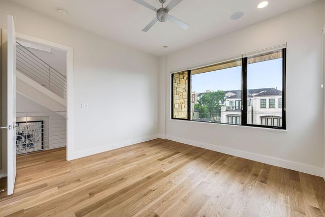 1942 W Clay Street, Houston, TX 77019