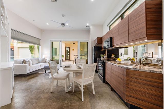 1942 W Clay Street, Houston, TX 77019